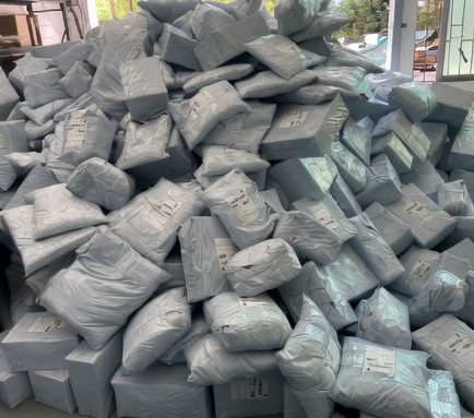 Packed air parcels on the China hub floor